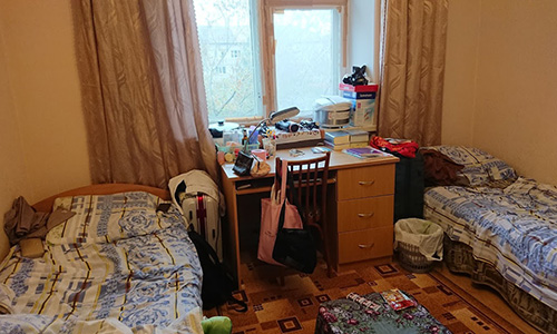 女の子のお部屋なので可愛く工夫して生活していました。