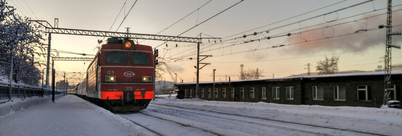 ロシア２大都市を結ぶ 革新 グランドエクスプレス チケット予約 ユーラスツアーズ